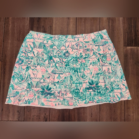 Lilly Pulitzer Madison Skort, Bright Agate Green Colorful Camelflage, Large - Picture 2 of 8